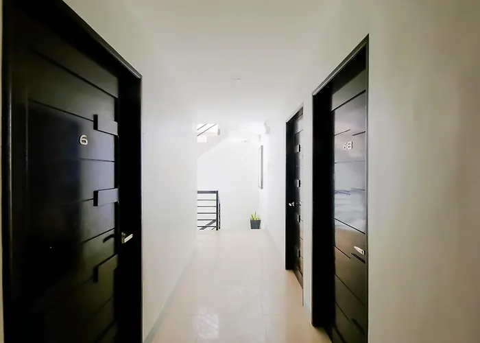 Oyo 848 Dona Aurora Condotel 马尼拉