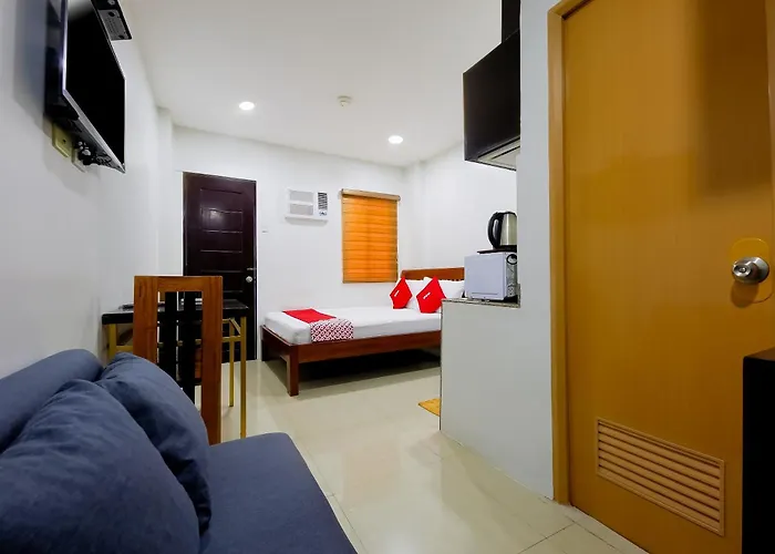 Oyo 848 Dona Aurora Condotel