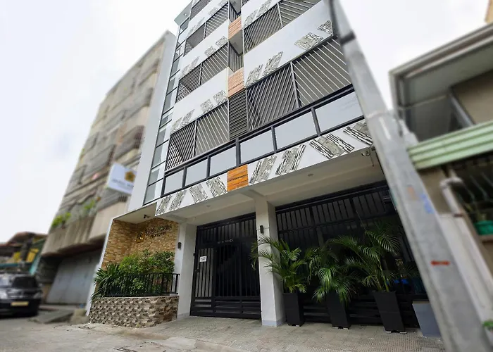 Oyo 848 Dona Aurora Condotel 马尼拉