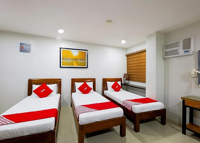 Oyo 848 Dona Aurora Condotel 酒店 2*