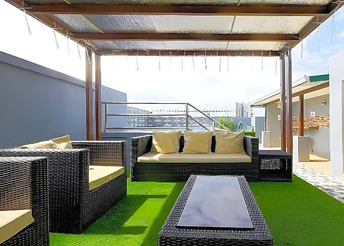 Oyo 848 Dona Aurora Condotel 酒店
