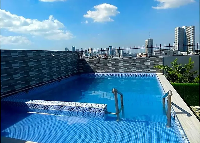 Oyo 848 Dona Aurora Condotel 酒店 2*